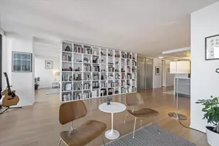 200 E Delaware Pl, Chicago, IL 60611 - Photo 12