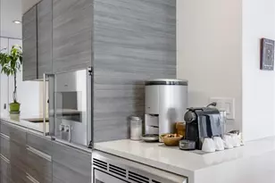 200 E Delaware Pl, Chicago, IL 60611 - Photo 26