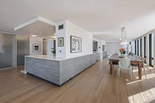 200 E Delaware Pl, Chicago, IL 60611 - Photo 16