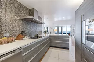 200 E Delaware Pl, Chicago, IL 60611 - Photo 22