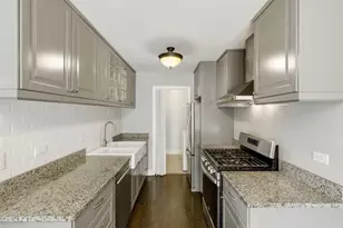 37 E Hickory St, Lombard, IL 60148 - Photo 8