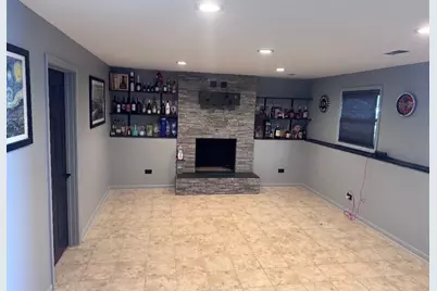 6717 Patton Drive, Woodridge, IL 60517 - Photo 12