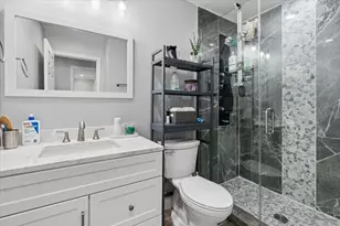 1370 Northmoor Ct, Northbrook, IL 60062 - Photo 14