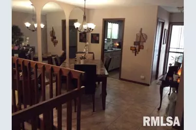 3001 31st Street #E, Rock Island, IL 61201 - Photo 6