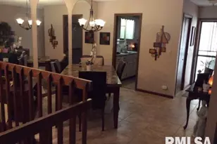 3001 31st St, Rock Island, IL 61201 - Photo 6