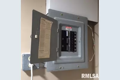 3001 31st Street #E, Rock Island, IL 61201 - Photo 16