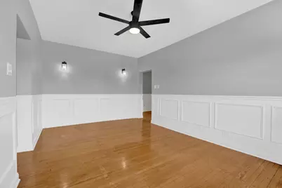 851 W Belle Plaine Avenue #2W, Chicago, IL 60613 - Photo 10