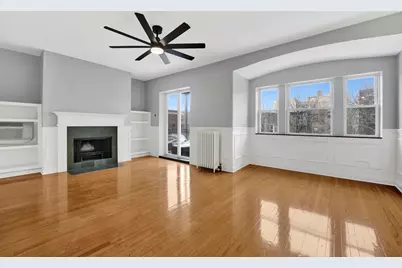 851 W Belle Plaine Avenue #2W, Chicago, IL 60613 - Photo 2