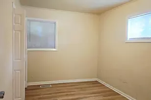 240 Tampa St, Park Forest, IL 60466 - Photo 10