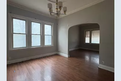 12249 S Parnell Avenue, Chicago, IL 60628 - Photo 4