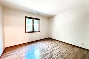 1501 N Milwaukee Ave, Libertyville, IL 60048 - Photo 6