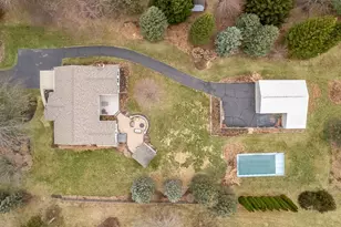 2412 Squaw Prairie Rd, Belvidere, IL 61008 - Photo 4