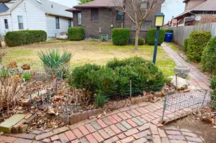 748 7th St, Lasalle, IL 61301 - Photo 4