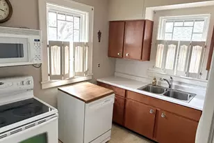 748 7th St, Lasalle, IL 61301 - Photo 10