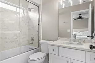 3315 Blue Ridge Dr, Carpentersville, IL 60110 - Photo 8