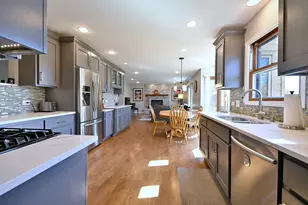 575 Montego Dr, Elk Grove Village, IL 60007 - Photo 10