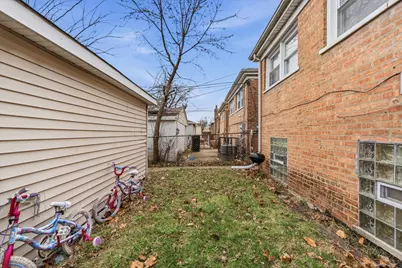 8219 S Wentworth Avenue, Chicago, IL 60620 - Photo 42