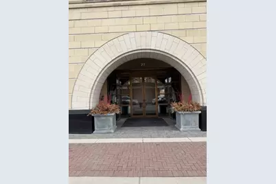 77 S Evergreen Avenue #801, Arlington Heights, IL 60005 - Photo 2