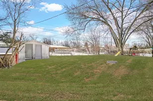 1930 Richard St, Aurora, IL 60506 - Photo 24