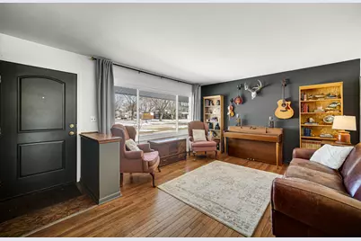 1930 Richard Street, Aurora, IL 60506 - Photo 4