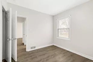 9001 S Parnell Ave, Chicago, IL 60620 - Photo 10