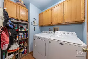 2478 Crystal Creek Ln, Elgin, IL 60124 - Photo 12