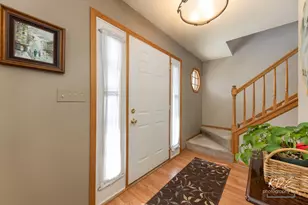 2478 Crystal Creek Ln, Elgin, IL 60124 - Photo 2