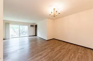 909 S McKinley Ave, Arlington Heights, IL 60005 - Photo 4