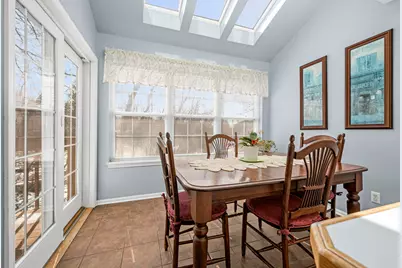 1326 Windsor Court, Geneva, IL 60134 - Photo 6