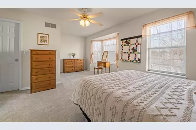 1326 Windsor Court, Geneva, IL 60134 - Photo 16
