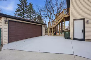 1648 Linden Ave, Hanover Park, IL 60133 - Photo 4