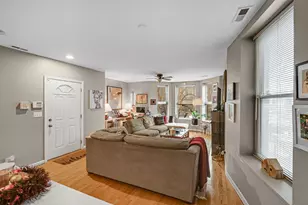 6401 S Greenwood Ave, Chicago, IL 60637 - Photo 4