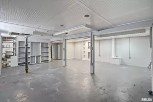 2427 29 1/2 St, Rock Island, IL 61201 - Photo 18