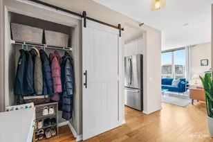 200 W Grand Ave, Chicago, IL 60654 - Photo 14