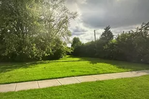 429 W Army Trail Rd, Addison, IL 60101 - Photo 1