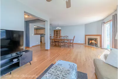 3049 Renard Lane, Saint Charles, IL 60175 - Photo 8