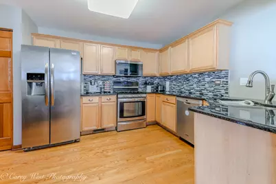 3049 Renard Lane, Saint Charles, IL 60175 - Photo 10