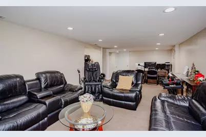 1403 S Robert Drive, Mount Prospect, IL 60056 - Photo 24