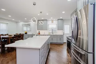 1403 S Robert Dr, Mount Prospect, IL 60056 - Photo 12