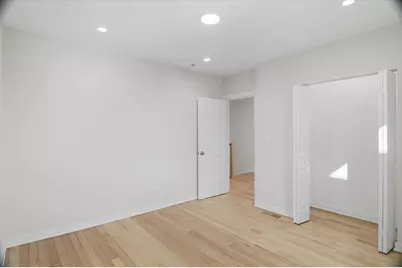 821 N Lockwood Avenue, Chicago, IL 60651 - Photo 6