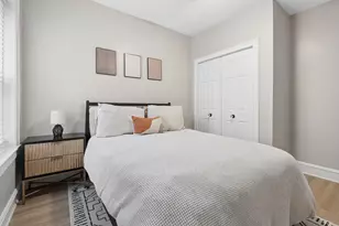 219 N Oak Park Ave, Oak Park, IL 60302 - Photo 10