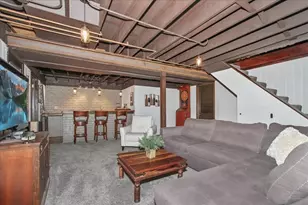 1865 Kevin Ave, Elgin, IL 60123 - Photo 32