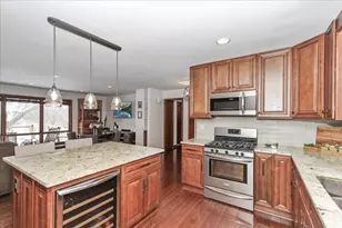 1865 Kevin Ave, Elgin, IL 60123 - Photo 18