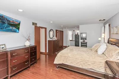 [Address not provided], Elgin, IL 60123 - Photo 16