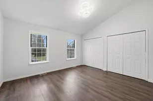 348 Richard Ct, Vernon Hills, IL 60061 - Photo 14