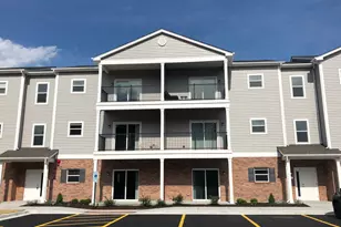 811 E Main St, East Dundee, IL 60118 - Photo 1