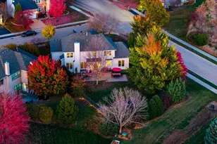 130 Alderwood Ln, Aurora, IL 60504 - Photo 6