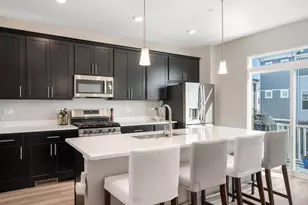 1080 Bogart St, Des Plaines, IL 60018 - Photo 6