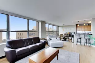 655 W Irving Park Rd, Chicago, IL 60613 - Photo 8