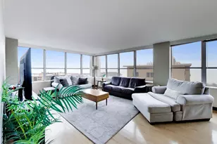 655 W Irving Park Rd, Chicago, IL 60613 - Photo 4